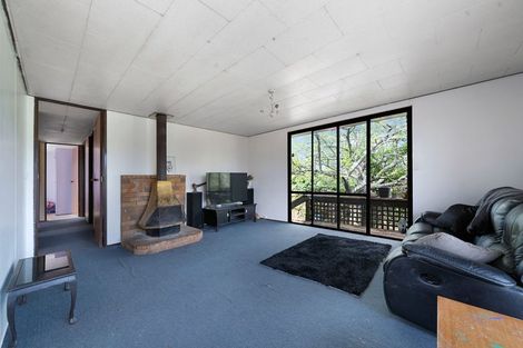 Photo of property in 1/88 Parrs Cross Road, Henderson, Auckland, 0612