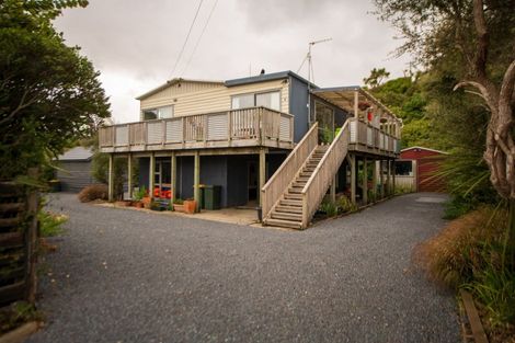 Photo of property in 9 Moana Street, Kaka Point, Balclutha, 9271