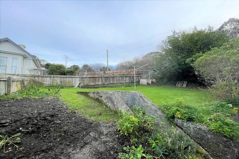 Photo of property in 1 Phillips Street, Kensington, Dunedin, 9011