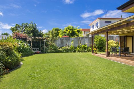 Photo of property in 54 Village Park Drive, Welcome Bay, Tauranga, 3112