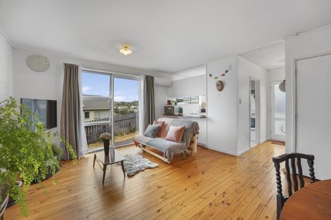 Photo of property in 21a Oakleigh Street, Maungaraki, Lower Hutt, 5010