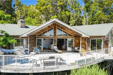 Photo of property in 467 Heatley Road, Whakapirau, Maungaturoto, 0583