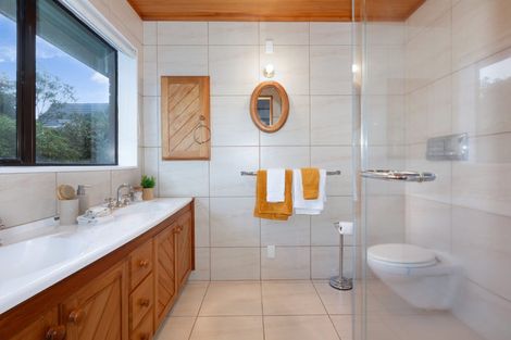 Photo of property in 45a Simla Crescent, Khandallah, Wellington, 6035