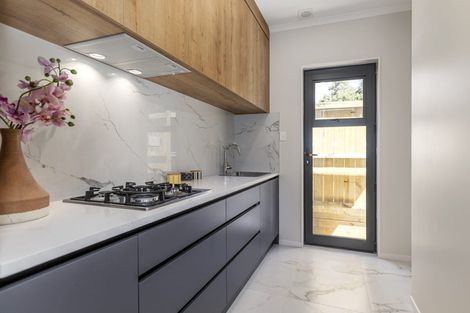 Photo of property in 2a Hughs Way, Flat Bush, Auckland, 2019