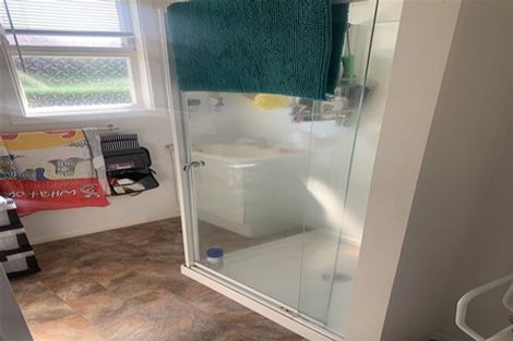 Photo of property in 12 Fisher Place, Carterton, 5713