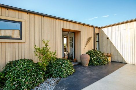 Photo of property in 24 Stackbrae Avenue, Wanaka, 9305