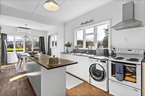 Photo of property in 6 South Featherston Road, South Featherston, Featherston, 5771