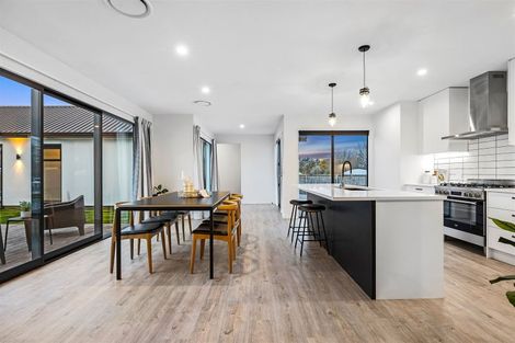 Photo of property in 54 Cross Street, Sefton, 7477