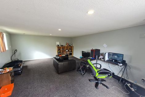 Photo of property in 18 Tamarisk Place, Parklands, Christchurch, 8083