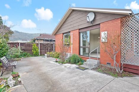 Photo of property in 32b Laing Crescent, Heathcote Valley, Christchurch, 8022