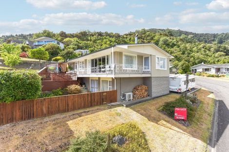 Photo of property in 14 Seaview Crescent, Picton, 7220