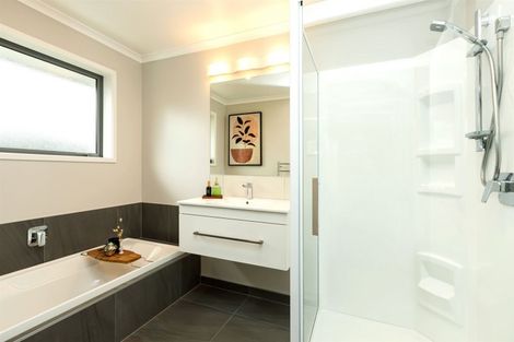 Photo of property in 44 Worsleys Road, Cracroft, Christchurch, 8025