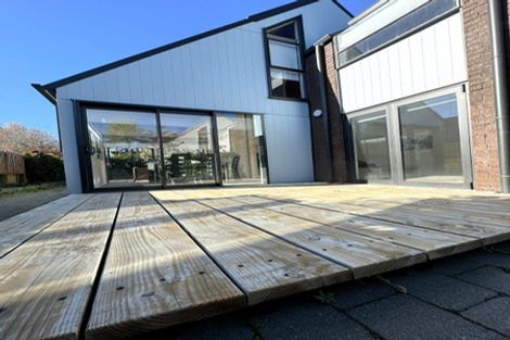 Photo of property in 1/251 Memorial Avenue, Burnside, Christchurch, 8053