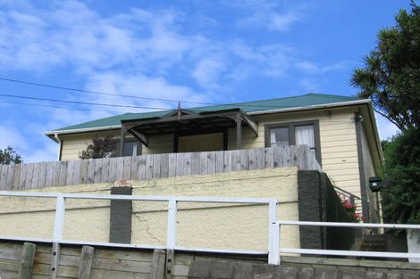 Photo of property in 56 Edinburgh Terrace, Berhampore, Wellington, 6023