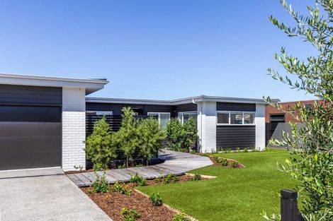 Photo of property in 15 Victory Drive, Wharewaka, Taupo, 3330