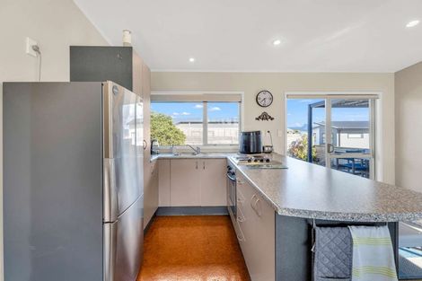 Photo of property in 110 The Fairway, Matarangi, Whitianga, 3592