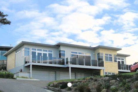 Photo of property in 10 Rangimaarie Crescent, Snells Beach, 0920