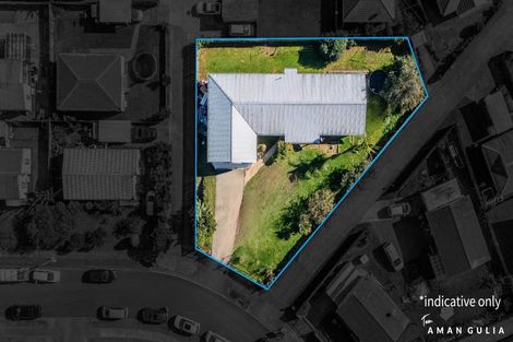 Photo of property in 17 Solveig Place, Randwick Park, Auckland, 2105