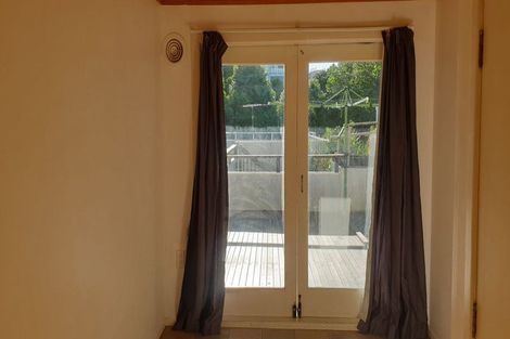 Photo of property in 36 Comins Crescent, Mission Bay, Auckland, 1071