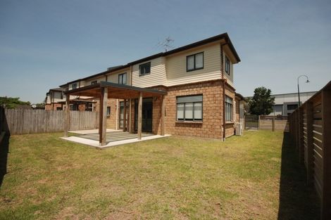Photo of property in 6 Derg Place, East Tamaki, Auckland, 2013
