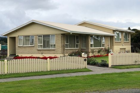 Photo of property in 47 Elles Road, Otautau, 9610