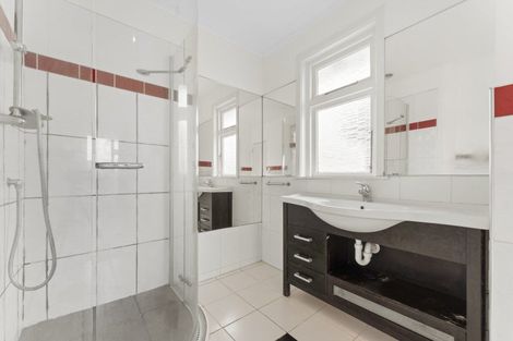 Photo of property in 14 Hannan Street, Levin, 5510