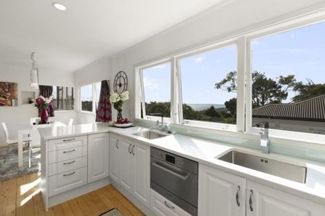 Photo of property in 120 Sunrise Avenue, Mairangi Bay, Auckland, 0630