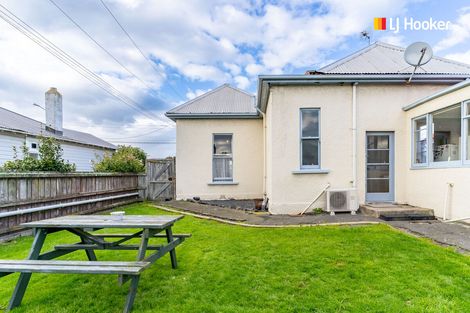 Photo of property in 30 Bay View Road, South Dunedin, Dunedin, 9012