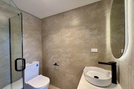 Photo of property in 1/36 Fairdale Place, Birkdale, Auckland, 0626