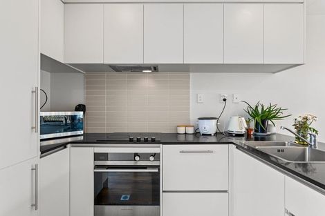 Photo of property in 7/36 Kaipatiki Road, Glenfield, Auckland, 0629