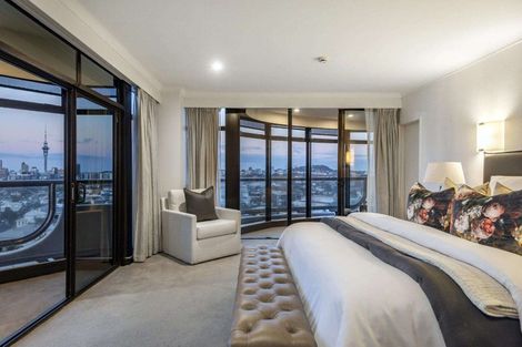 Photo of property in Shangri La Apartments, 10/97 Jervois Road, Herne Bay, Auckland, 1011