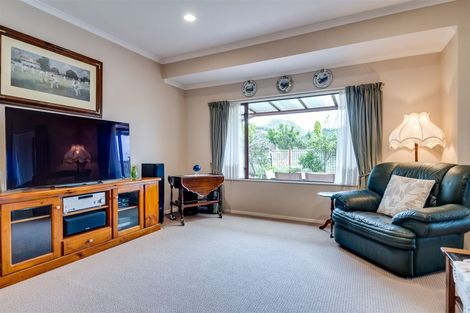 Photo of property in 28 Balmoral Street, Taradale, Napier, 4112