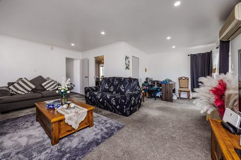 Photo of property in 10 Ferndown Avenue, Papatoetoe, Auckland, 2025