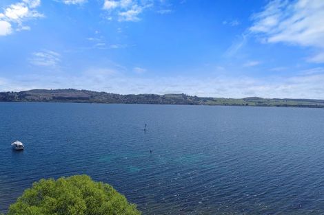 Photo of property in 19 Wharewaka Road, Wharewaka, Taupo, 3330