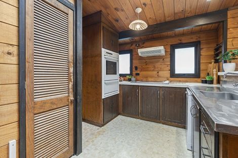 Photo of property in 69 Belt Road, New Plymouth, 4310