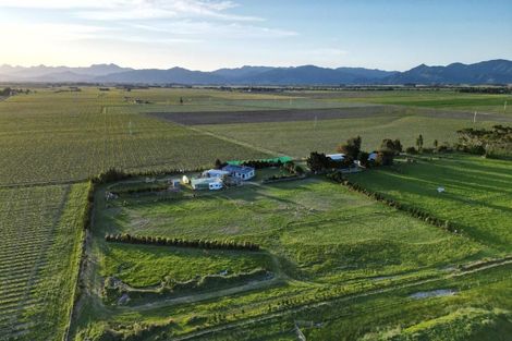 Photo of property in 92 Beacon Road, Dillons Point, Blenheim, 7273