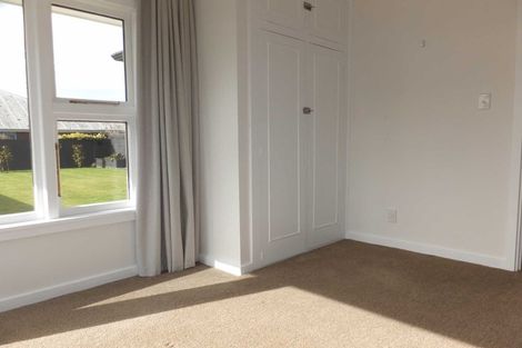 Photo of property in 74 Isleworth Road, Bishopdale, Christchurch, 8053