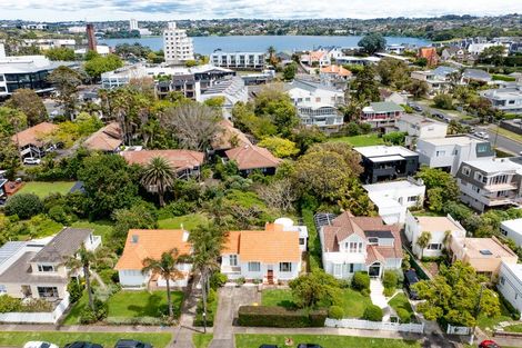 Photo of property in 5 Alison Avenue, Takapuna, Auckland, 0622