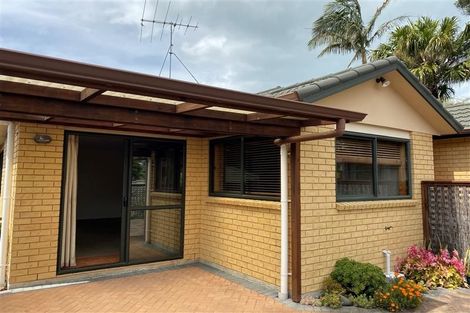 Photo of property in 4 Red Hibiscus Road, Stanmore Bay, Whangaparaoa, 0932