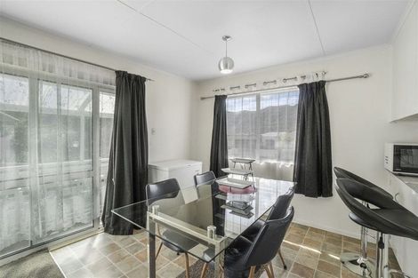 Photo of property in 321a Wellington Road, Wainuiomata, Lower Hutt, 5014