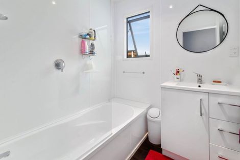 Photo of property in 15a School Road, Ngongotaha, Rotorua, 3010