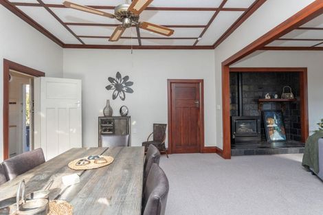 Photo of property in 24 Chamberlain Street, Dannevirke, 4930