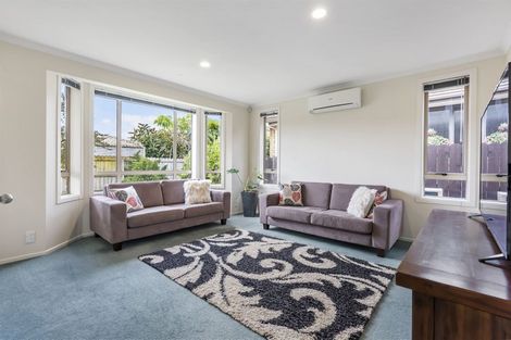 Photo of property in 44 Redcastle Drive, East Tamaki, Auckland, 2013