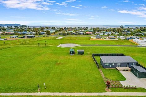 Photo of property in 12 Motutere Drive, Matarangi, 3592