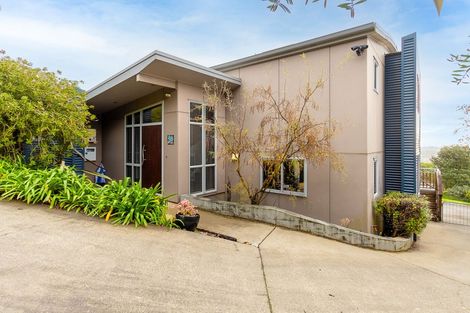 Photo of property in 48 Kotare Street, Waikanae, 5036