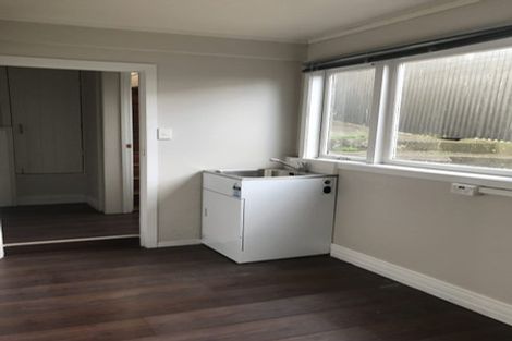 Photo of property in 2 Chatham Avenue, Mount Albert, Auckland, 1025