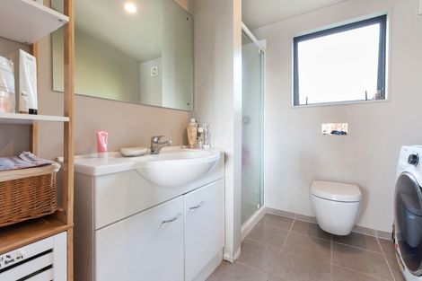 Photo of property in 79c Verbena Road, Birkdale, Auckland, 0626