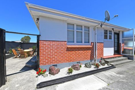 Photo of property in 73 Wai-iti Crescent, Woburn, Lower Hutt, 5010