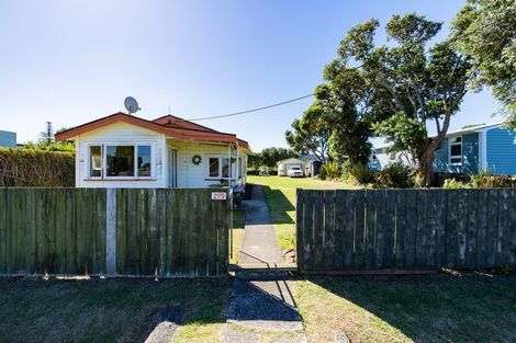 Photo of property in 2179 Whananaki North Road, Whananaki, Hikurangi, 0181