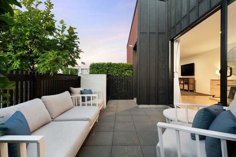 Photo of property in 24 Dignity Street, Papakura, 2110